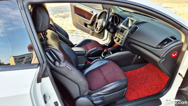Kia Cerato (Forte)
