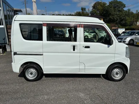Mitsubishi Minicab Van
