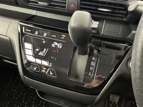 Mitsubishi eK X Space