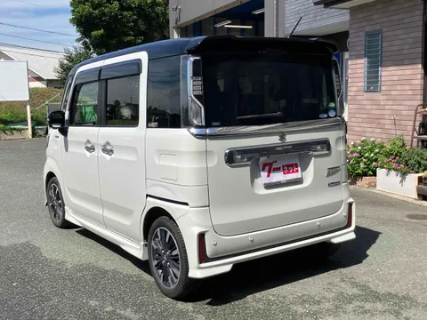 Suzuki Spacia Custom