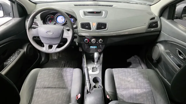 Renault SM3