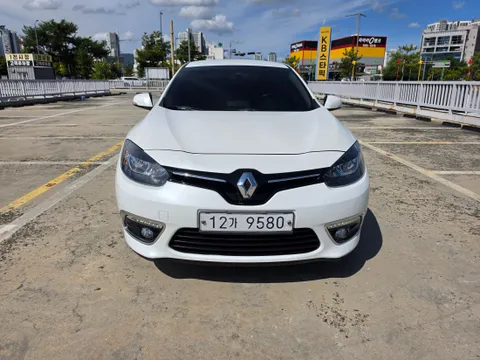 Renault SM3