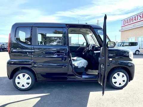 Suzuki Spacia