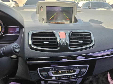 Renault SM3