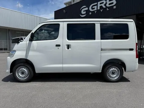 Toyota TownAce Van