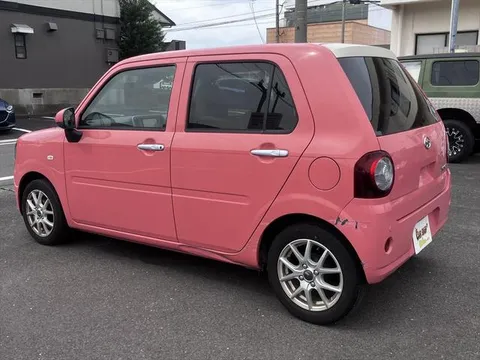 Daihatsu Mira Tocot