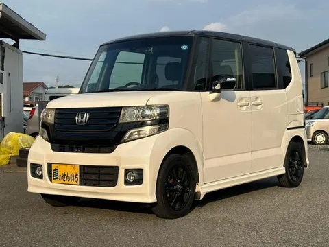 Honda N-BOX Custom