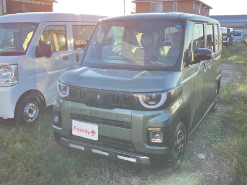 Mitsubishi Delica Mini