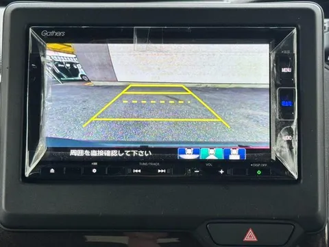 Honda N-BOX Custom