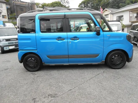 Suzuki Spacia Gear