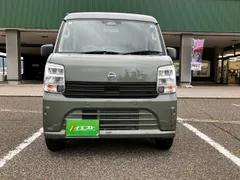 Nissan Clipper Van