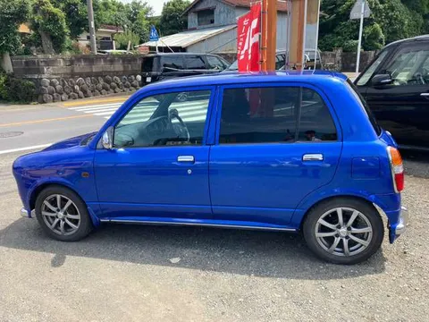 Daihatsu Mira Gino