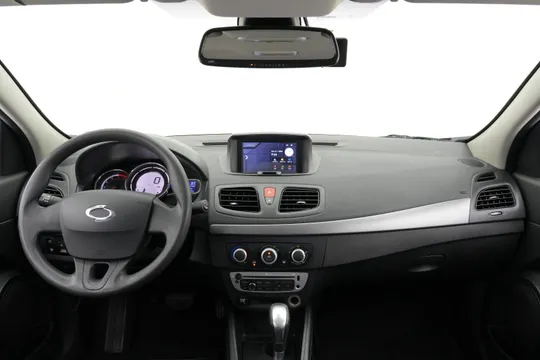Renault SM3