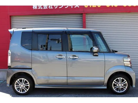 Honda N-BOX Plus Custom