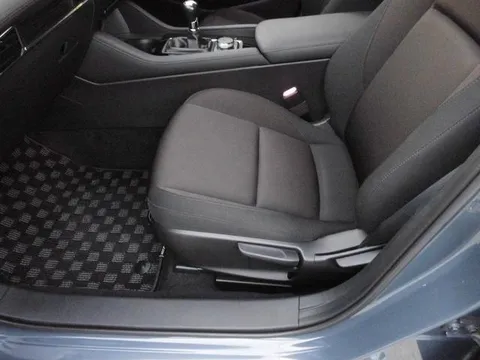 Mazda MAZDA3 Fastback