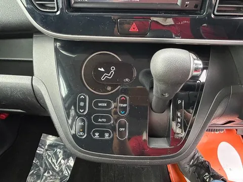 Mitsubishi eK Space Custom