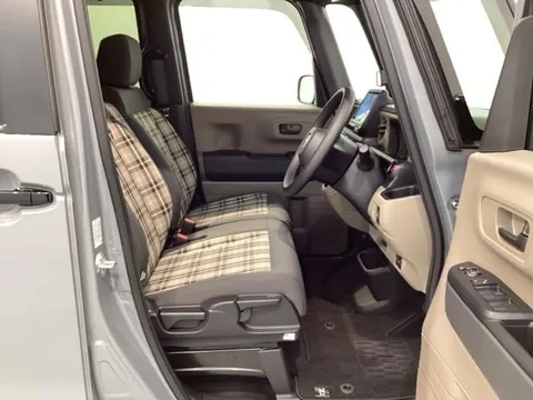 Honda N-BOX Joy