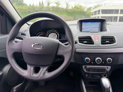 Renault SM3