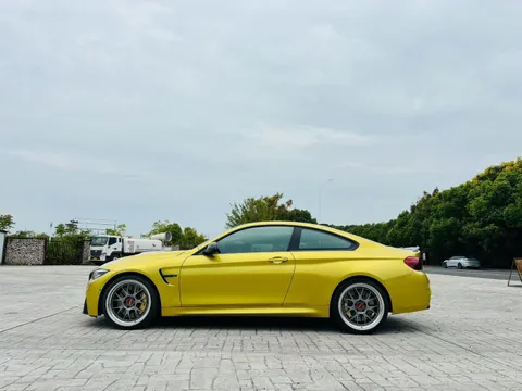 BMW M4