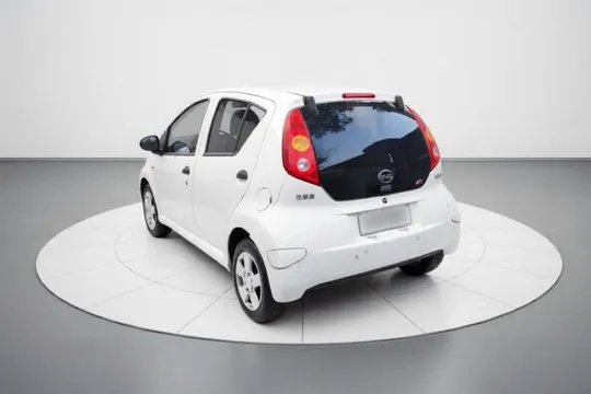 BYD F0
