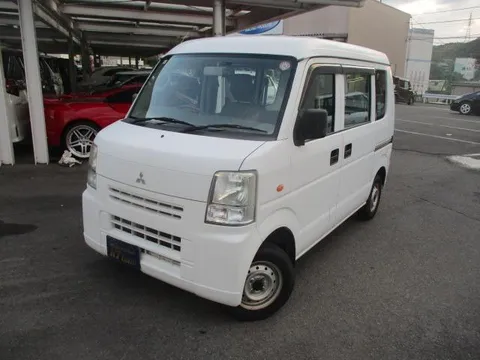 Mitsubishi Minicab Van