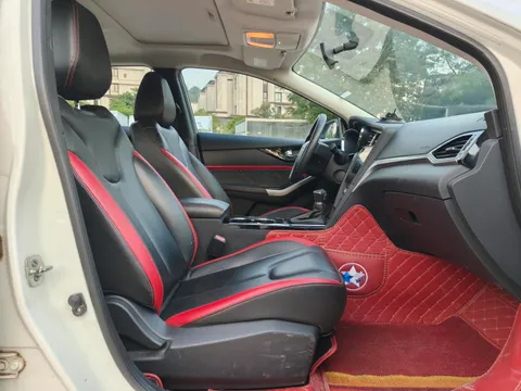 Venucia D60