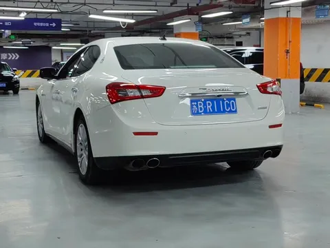 Maserati Ghibli