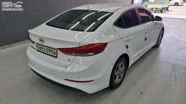 Hyundai Elantra (Avante)