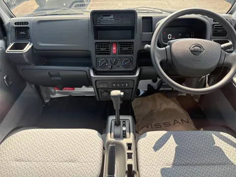 Nissan Clipper Truck