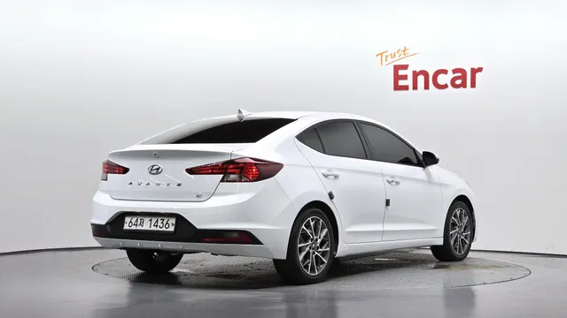 Hyundai Elantra (Avante)