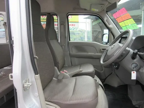 Nissan Clipper