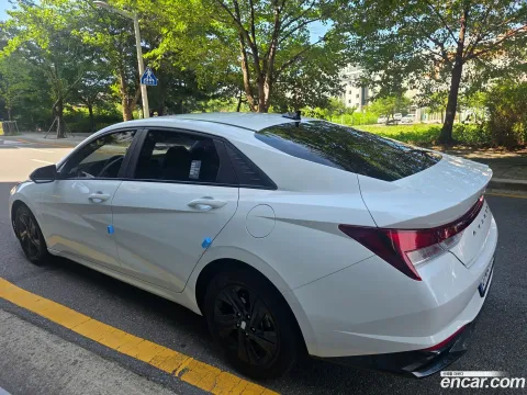Hyundai Elantra (Avante)