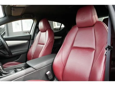 Mazda MAZDA3 Fastback