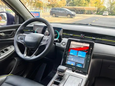 Roewe RX5