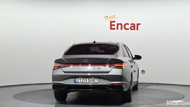 Hyundai Elantra (Avante)