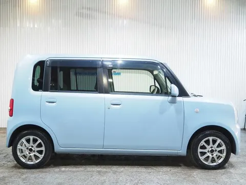 Toyota Pixis Space