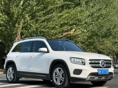 Mercedes-Benz Mercedes-Benz GLB