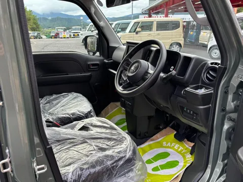 Mitsubishi Minicab Van