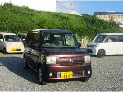 Daihatsu Move Conte