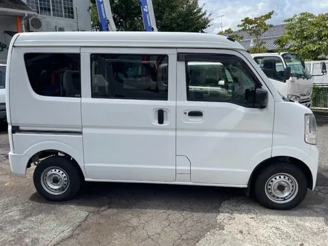 Nissan Clipper