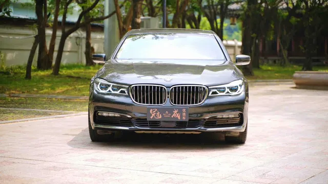 BMW 7-Series