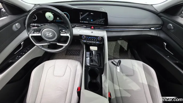 Hyundai Elantra (Avante)