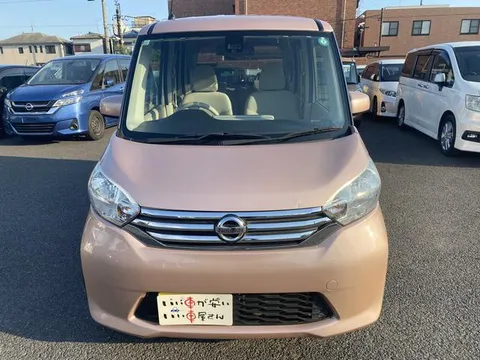 Nissan Dayz Roox