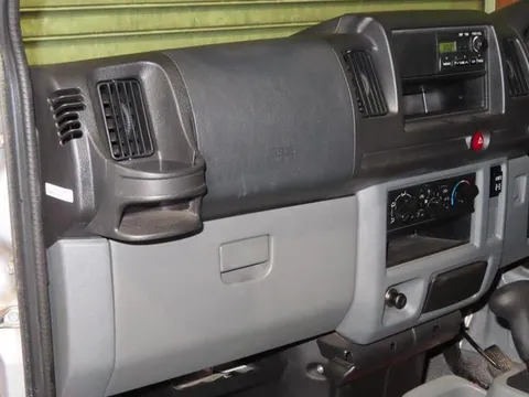 Mitsubishi Minicab Van