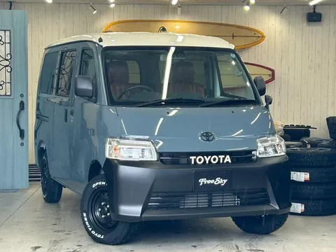 Toyota TownAce Van