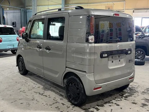 Suzuki Spacia Base