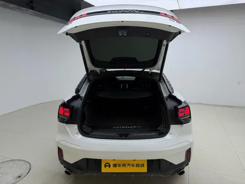 Lynk & Co 05