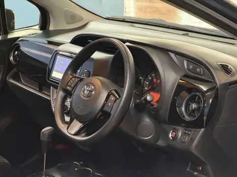 Toyota Yaris (Vitz)