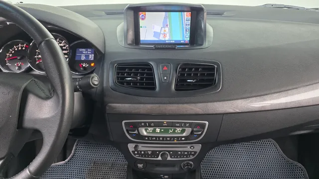 Renault SM3