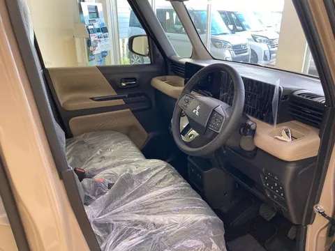 Mitsubishi Delica Mini